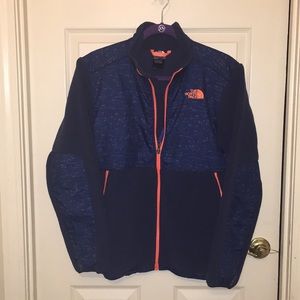 North face boys jacket size xl.